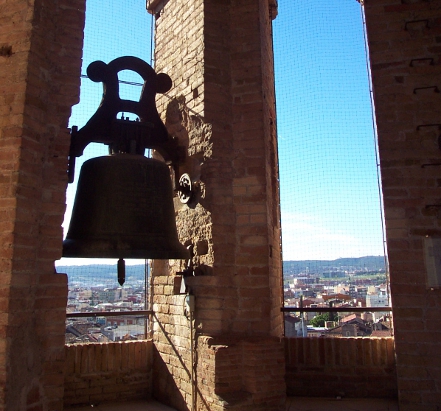 Vista de les campanes del Campanar de Sant Fèlix